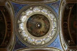 Купол Исаакиевского собора изнутри
