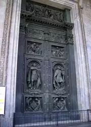 Южные двери Исаакиевского собора