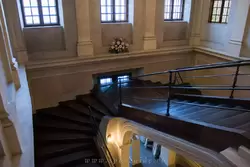 Парадная лестница, Меншиковский дворец