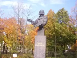 Памятник Айвазовскому в Кронштадте