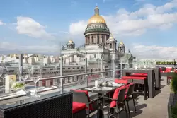 Ресторан «Ртеррас» в гостинице «Ренессанс Балтик» в Санкт-Петербурге