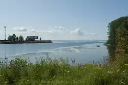 Вид на залив с Канонерского острова