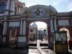 Благовещенские ворота (Северные), Александро-Невская лавра