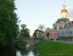 Федоровская церковь и 2-й Лаврский мост в Александро-Невской лавре