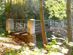 Ораниенбаум. Мостик через Сухой ручей. На реставрации