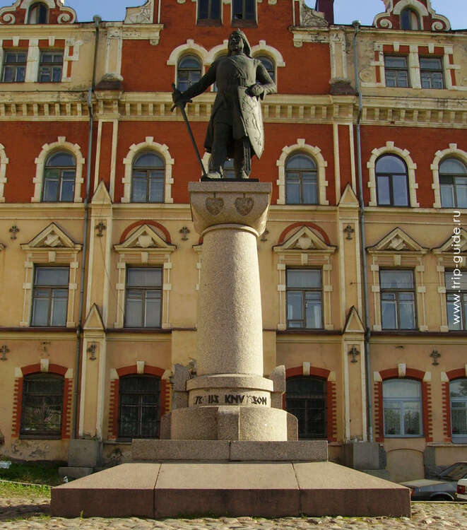 Памятник в выборге из фотографий