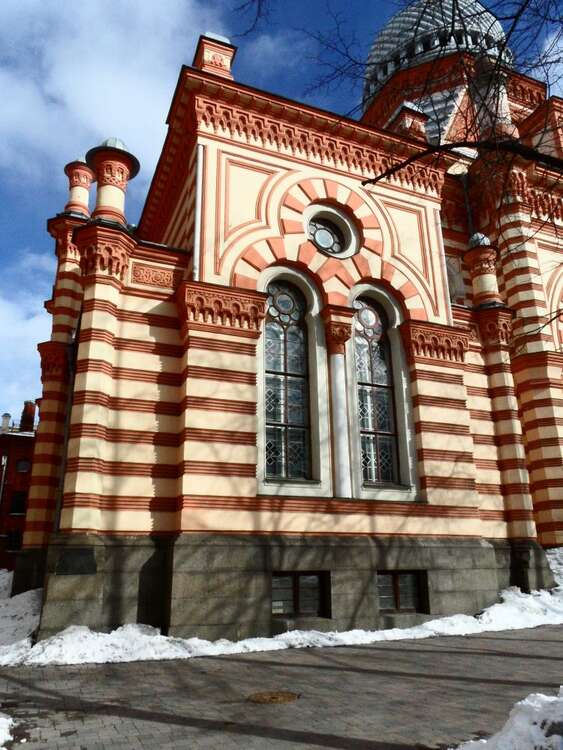 Синагога в минске. Хоральная синагога. Синагога в Санкт-Петербурге. Кишинёвская хоральная синагога. Синагога Декабристов СПБ.