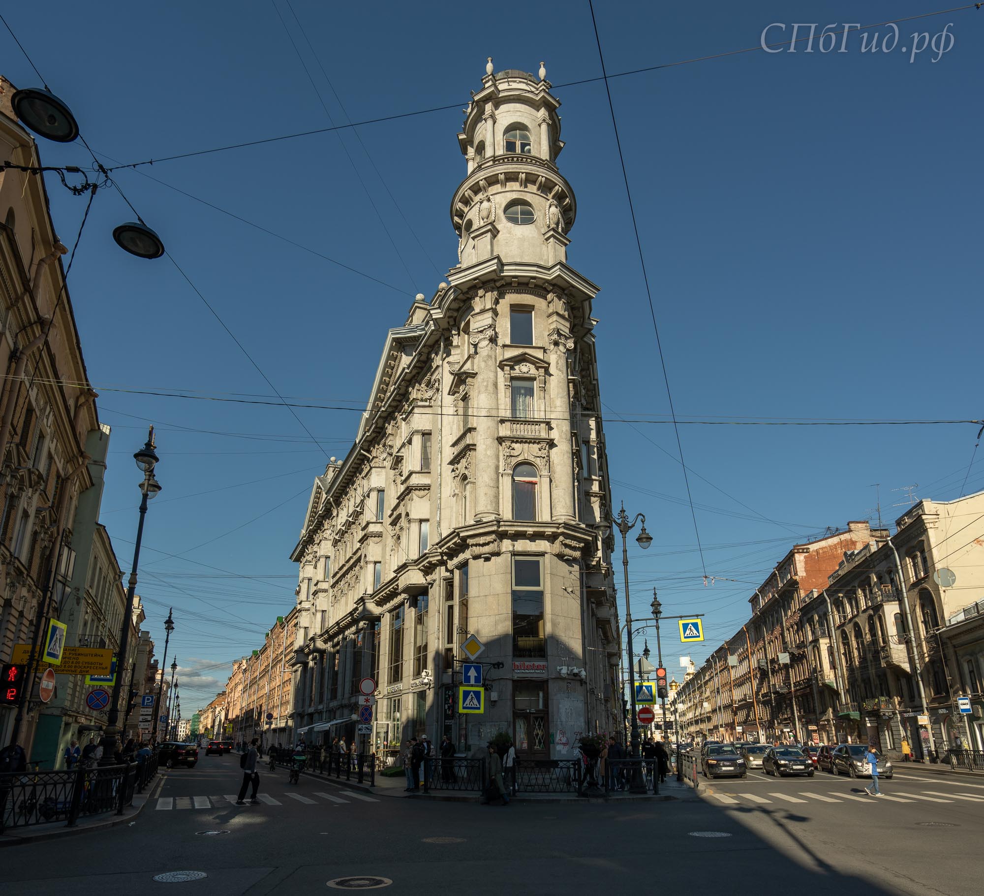 Фото: Дом Советов, достопримечательность, Московский просп., , Санкт-Петербург — Яндекс Карты