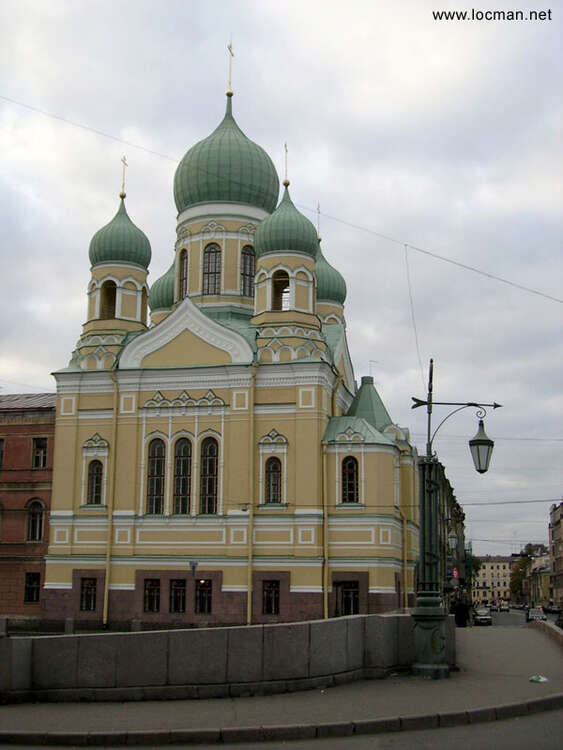 Пятикупольный храм в Петербурге