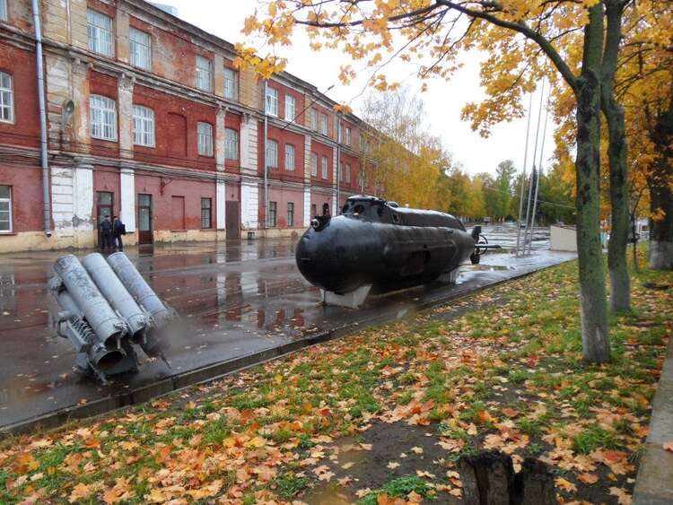 Вч кронштадта. Кронштадтский морской кадетский корпус. Морской кадетский корпус в Кронштадте.